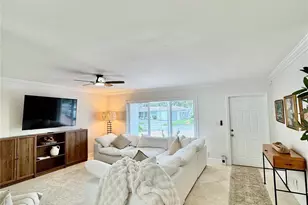 2011 NE 34th St, Lighthouse Point, FL 33064 - Photo 11