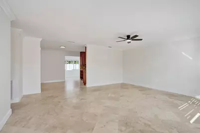 2011 NE 34th Street, Pompano Beach, FL 33064 - Photo 9