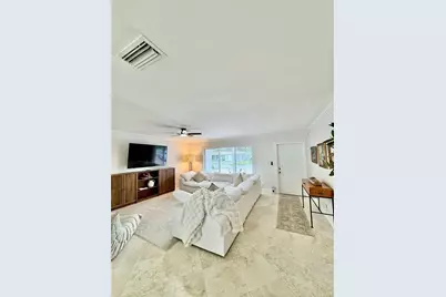 2011 NE 34th Street, Pompano Beach, FL 33064 - Photo 13