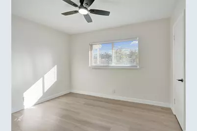 2011 NE 34th Street, Pompano Beach, FL 33064 - Photo 37