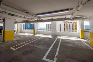 41 SE 5th St, Miami, FL 33131 - Photo 29