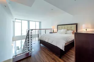 41 SE 5th St, Miami, FL 33131 - Photo 15