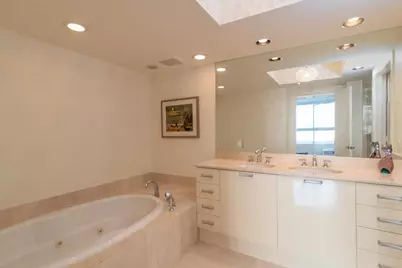 715 Bayshore Drive #506, Fort Lauderdale, FL 33304 - Photo 11