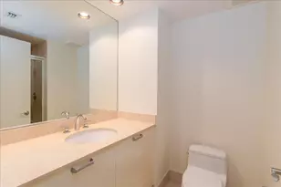 715 Bayshore Dr, Fort Lauderdale, FL 33304 - Photo 15