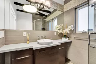 1701 NE 40th St, Oakland Park, FL 33334 - Photo 17