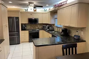 8581 27th Pl, Davie, FL 33328 - Photo 3