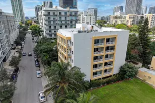 471 NE 25th St, Miami, FL 33137 - Photo 25