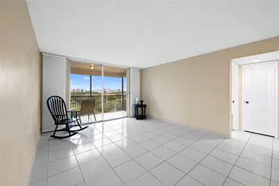 3300 W Rolling Hills Circle #610, Davie, FL 33328 - Photo 5