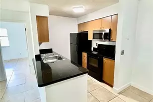 741 NW 104th Ave, Hollywood, FL 33026 - Photo 15