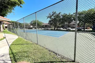 741 NW 104th Ave, Hollywood, FL 33026 - Photo 13