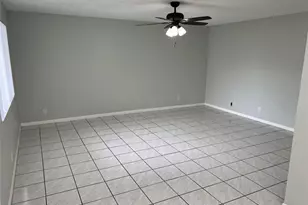 9920 NW 68th Pl, Tamarac, FL 33321 - Photo 17