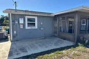 321 NE Genesee Ave, Port Saint Lucie, FL 34983 - Photo 11