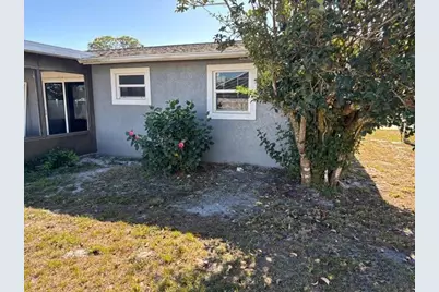321 NE Genesee Avenue, Port Saint Lucie, FL 34983 - Photo 13