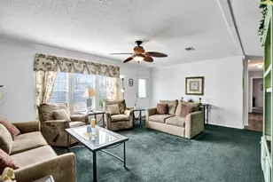 8601 SW 21st Ct, Davie, FL 33324 - Photo 7