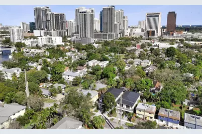 602 SW 7th Avenue, Fort Lauderdale, FL 33315 - Photo 3