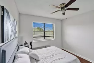 2704 NW 104th Ave, Sunrise, FL 33322 - Photo 13