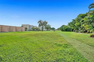 2704 NW 104th Ave, Sunrise, FL 33322 - Photo 21