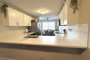 2704 NW 104th Ave, Sunrise, FL 33322 - Photo 5