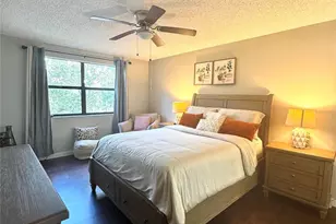 2704 NW 104th Ave, Sunrise, FL 33322 - Photo 11
