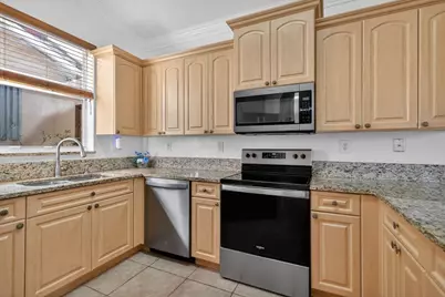 2130 NW 100th Avenue, Pembroke Pines, FL 33024 - Photo 19