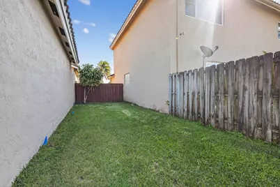 2130 NW 100th Avenue, Pembroke Pines, FL 33024 - Photo 43