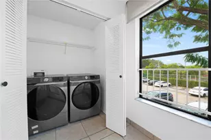 2906 S University Dr, Davie, FL 33328 - Photo 5