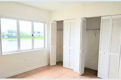 158 Riviera Circle #158, Weston, FL 33326 - Photo 15