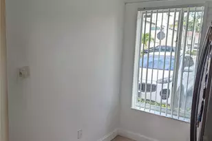 158 Riviera Cir, Weston, FL 33326 - Photo 9