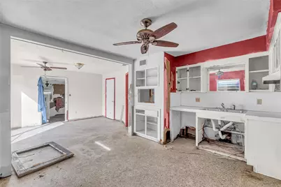 803 Palm Avenue, Fort Pierce, FL 34982 - Photo 9