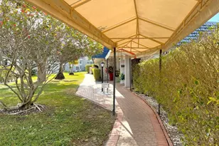 7837 Golf Cir Dr, Margate, FL 33063 - Photo 23