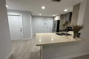 1394 Barcelona Way, Fort Lauderdale, FL 33327 - Photo 5