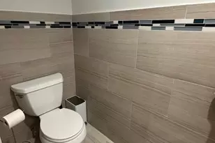 1394 Barcelona Way, Fort Lauderdale, FL 33327 - Photo 13