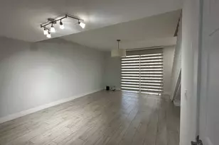 1394 Barcelona Way, Fort Lauderdale, FL 33327 - Photo 9