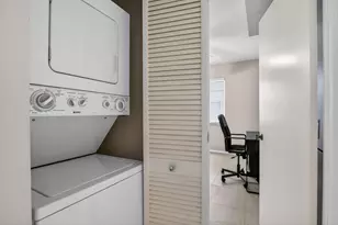 2003 Granada Dr, Coconut Creek, FL 33066 - Photo 1