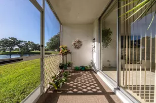 9281 Sunrise Lakes Blvd, Sunrise, FL 33322 - Photo 15