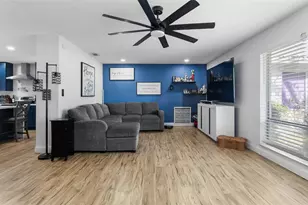 846 Ramblewood Dr, Coral Springs, FL 33071 - Photo 3