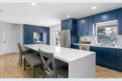 846 Ramblewood Drive, Coral Springs, FL 33071 - Photo 9