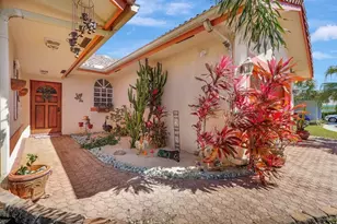 419 SE 6th St, Dania Beach, FL 33004 - Photo 11