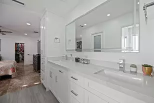 6320 Pent Pl, Miami Lakes, FL 33014 - Photo 21