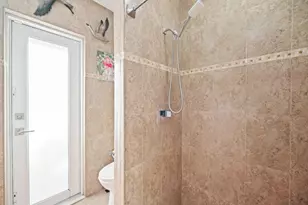 6320 Pent Pl, Miami Lakes, FL 33014 - Photo 29