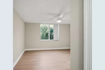 9430 Poinciana Place #409, Davie, FL 33324 - Photo 13