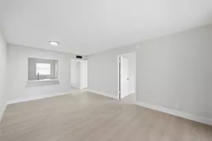 9430 Poinciana Pl, Davie, FL 33324 - Photo 23