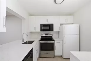 9430 Poinciana Pl, Davie, FL 33324 - Photo 19