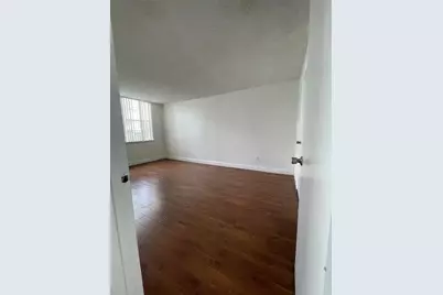 492 NW 165th Street Road, Miami, FL 33169 - Photo 15