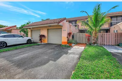 20606 NE 7th Court #20606, Miami, FL 33179 - Photo 3