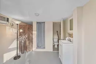 715 N Victoria Park Rd, Fort Lauderdale, FL 33304 - Photo 51