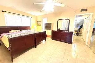 489 Tilford W, Deerfield Beach, FL 33442 - Photo 11