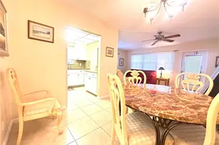 489 Tilford W, Deerfield Beach, FL 33442 - Photo 5