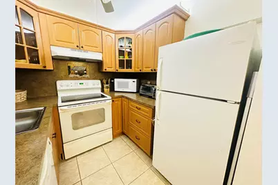 2007 Islewood D #2007, Deerfield Beach, FL 33442 - Photo 9