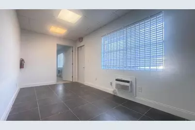 [Address not provided], West Palm Beach, FL 33409 - Photo 11